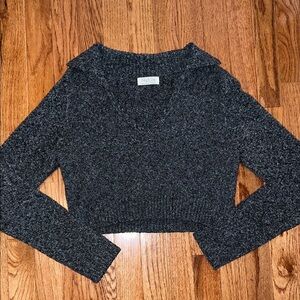 Jolie & Joy Charcoal Gray V Neck Collared Cropped Sweater Women’s Size Medium